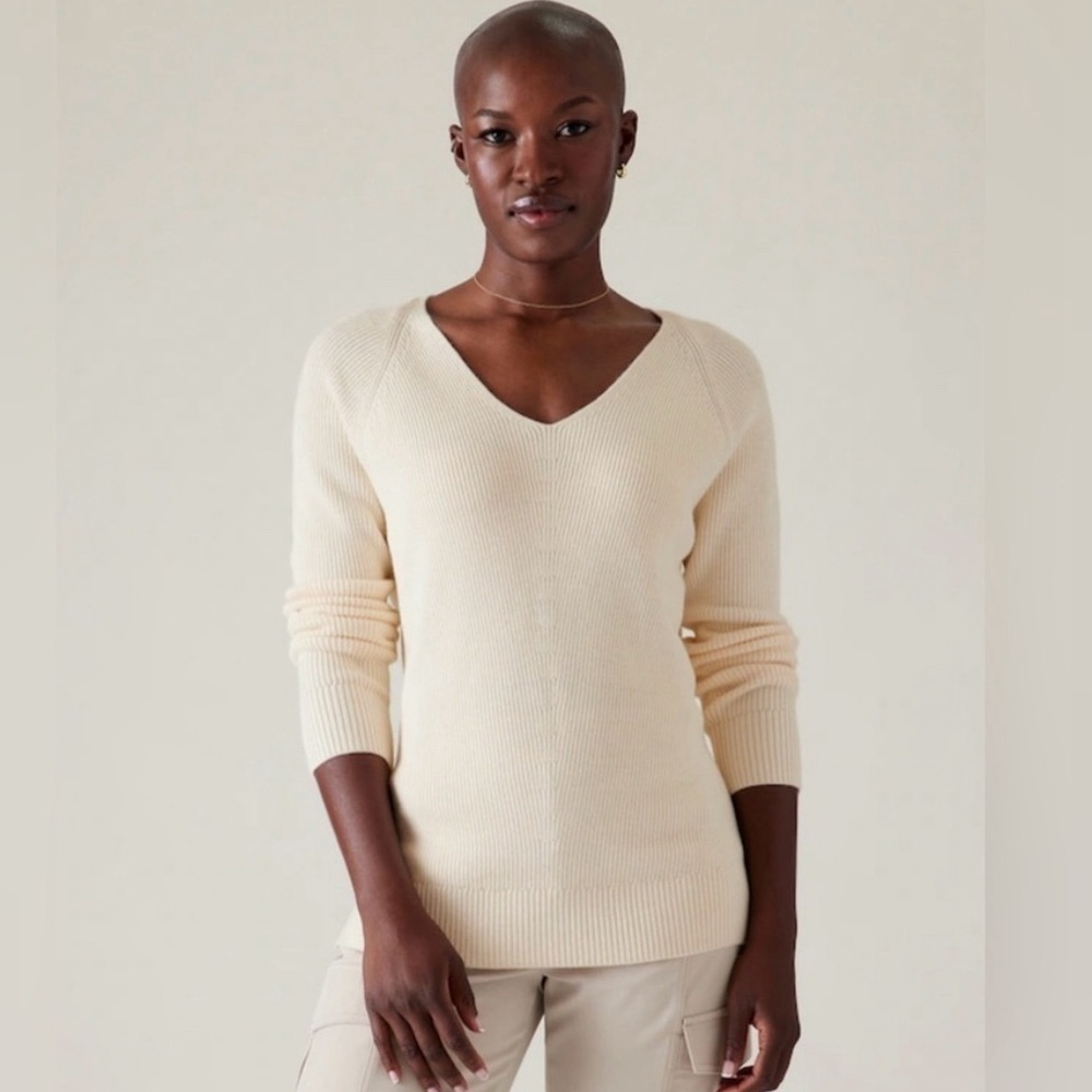 NWT Athleta Hanover Merino Blend V Neck Sweater Magnolia White Size 3X.